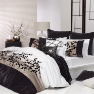 Acacia Black by Logan & Mason