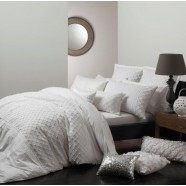 Trellis White by Logan & Mason